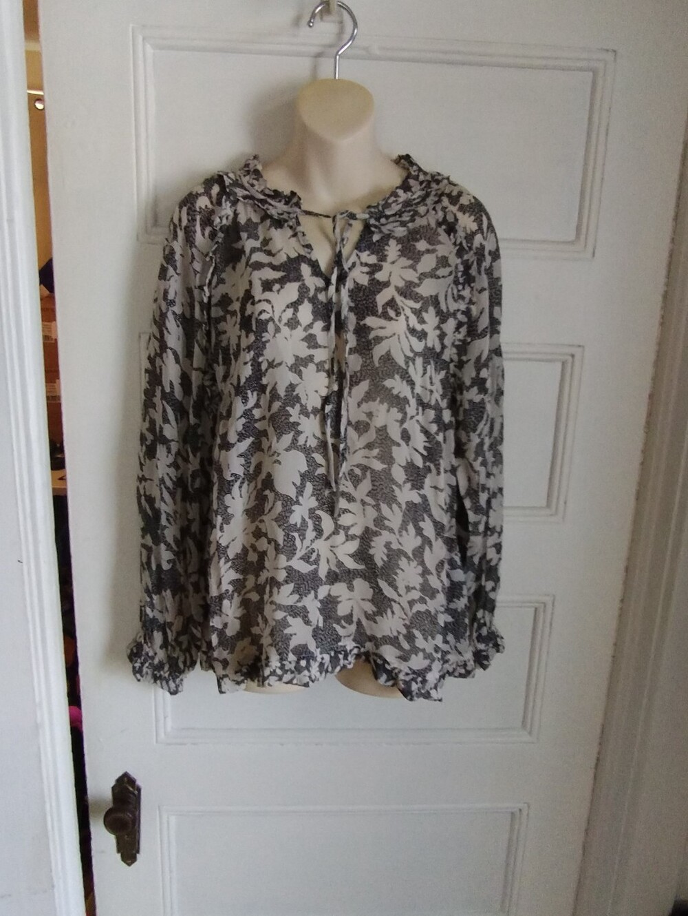 Part Two Woven Floral Tie-Neck Blouse  SZ 40